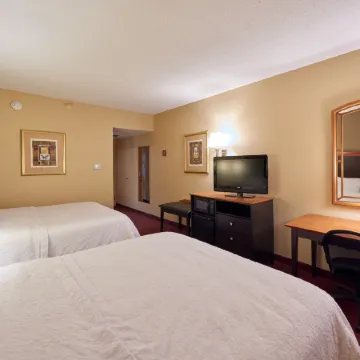 Hampton Inn Massillon
