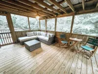 Cheerful 4 bedroom cottage on Kentucky lake