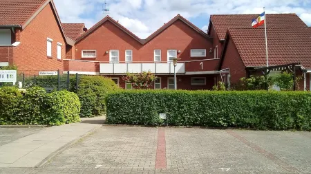 Renovated 2-room apartment, bright and friendly, dogs are welcome