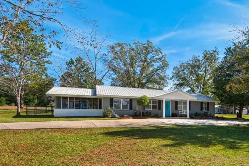 Beach House Blue  4/2 Home Beach on a Budget