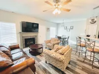 Cozy Creekwood Cottage