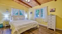 Keaton Creekside Cottage - Cozy, Charming, Incredible Location In Maggie Valley
