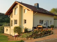 Large vacation apartment (120m²) with "beautiful view" Garden with playground Hotels in Waldeck