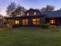 Brazos Riverfront Cabin - Near PK Lake & Rocker B Ranch!