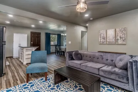 Affordable and Perfect for Travel Nurses Отели в г. Поттер