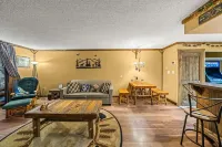 Those who wander are not always lost! Mountain Stream, Fireplace, Cozy hideaway
