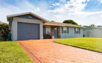 Beautifully Appointed 3BR / 2 Bath Home close to Beach & Iconic Atlantic Ave