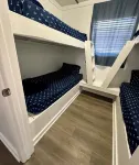 Ana's Houseboat Located In Venice Marina SLEEPS 10