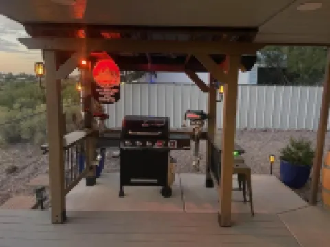 Elephant Lake Sunset Oasis