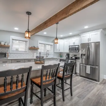 Beautifully Restored 6BR in the heart of Windham