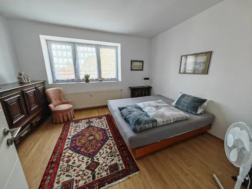 O3 - Gut Ausgestattete 180qm Wohnung