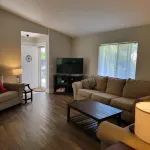 Cute, pet-friendly home in quiet neighborhood. Close to state parks & downtown.