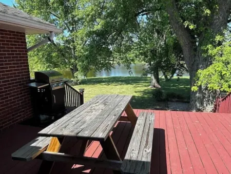 7 mi. to WEC 2 mi. to Airpark Отели в г. Юнион Тауншип