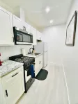 New! Cozy XL Studio; Pool; 5 mins from beach