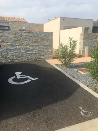 Villa 6 people - Lecci - Near Porto Vecchio Отели в г. Леччи