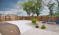 Quiet one story home with Mountain View