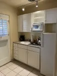 Room 5️⃣ studio in a boutique hotel with kitchen by the pool in downtown PS