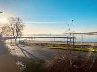 Apartment Ankerplatz - directly on the lake! Hotels in Bitterfeld-Wolfen