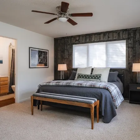 New 6 bedroom Massanutten home with 3 king beds steps from all the attractions