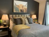 Entire Home! Big Style, Big Views, Great Location! Hotels in Pine