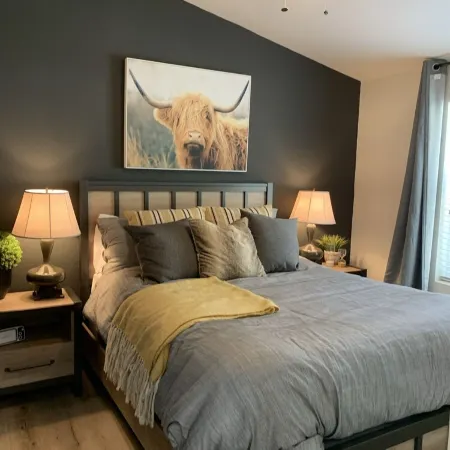 Entire Home! Big Style, Big Views, Great Location!