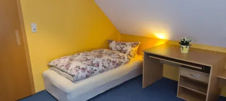 Apartment Schneebergblick with loggia and balcony and plenty of space