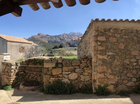 T3 Duplex in the Heart of Piana Отели рядом с достопримечательностью «Каланки»