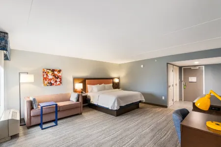 Hampton Inn Winchester N/Conference Center Отели рядом с достопримечательностью «Polka Dot Pot»