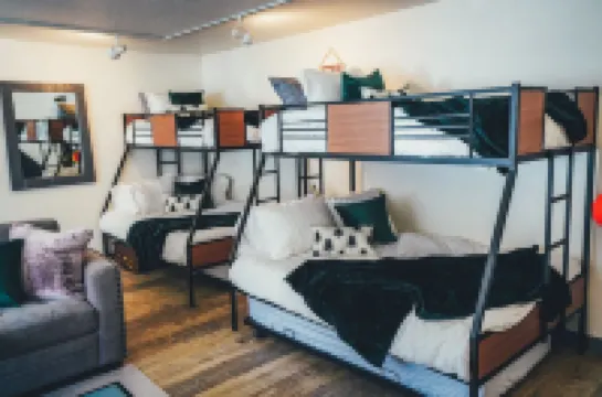 The Lynx Retreat - Slopeside Ski In/Out Home Near Glacier National Park