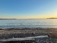 Cottage with Private Beach in Birch Bay