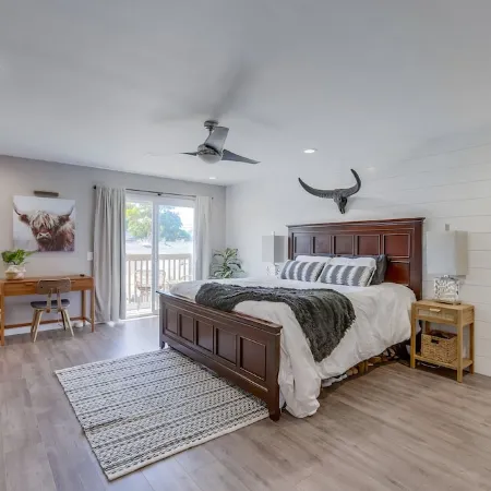 Beachy Farmhouse Family Retreat