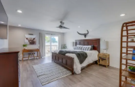 Beachy Farmhouse Family Retreat