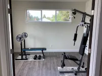 Newer comfy Renton house with gym and theater Hotels in East Hill-Meridian