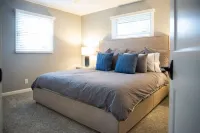 Fully Renovated 2BR 1BA Gorgeous Executive Home