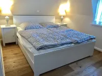 Behind the dike - directly in front of the North Frisian Islands