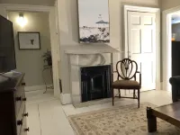 Charming Stay Downtown Dover – Free Wine!