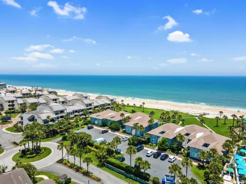 622 Oceanfront Surf Villa: Calm & Cozy Retreat with Vintage Charm by the Sea Hotels in Sawgrass