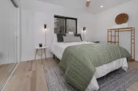 Modern Condo Located in the Resort Village of Seven Devils. Great Views!