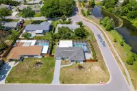 Private Heated Saltwater Pool & Spa 3-Bdrm Home in Harbor Bluffs