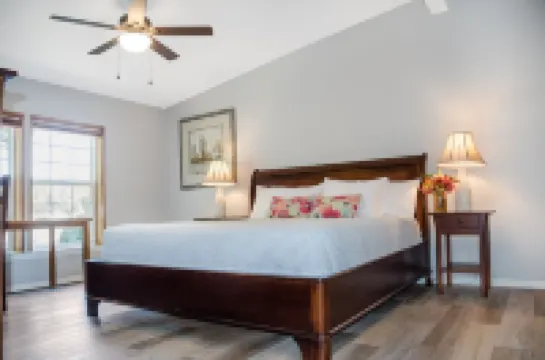 Peak View - Outdoor Dining w/Fire Table - Close to Downtown & OSU