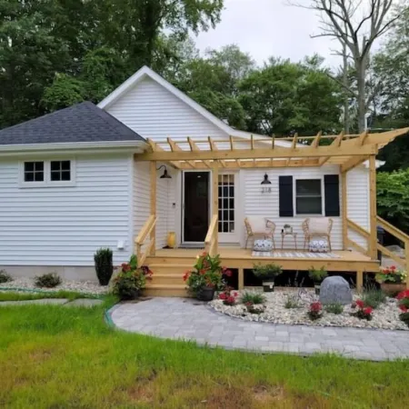 Lake Getaway at Coventry Lake! close to Uconn