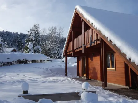 New stylish chalet made in wood in the mountain Отели рядом с достопримечательностью «Camping Verte Vallée : dans les Vosges proche Gérardmer avec piscine et gîtes»