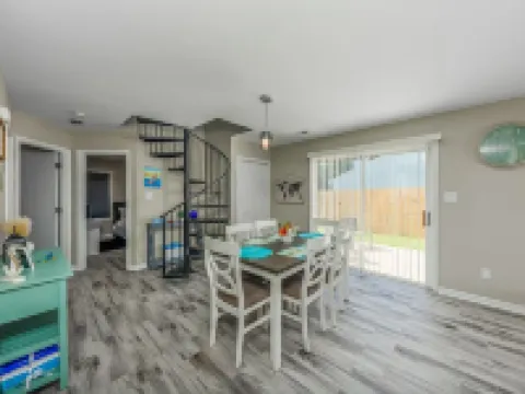 Cozy duplex. 30 minutes to beach or New Bern/5 minutes from MCAS Cherry Point. Hoteles en Havelock