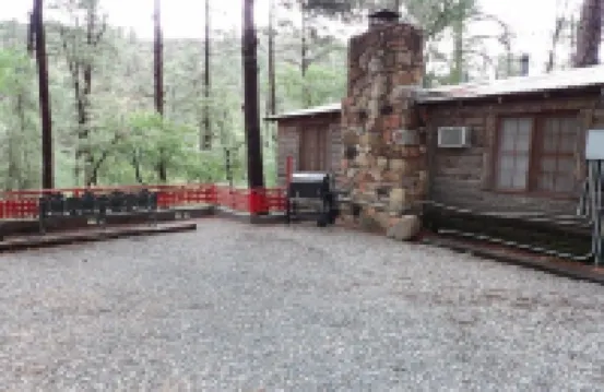 #18 Ponderosa Cabins 104 N Laurel cabin 18