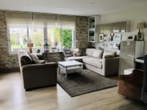 Villa 6 persons, 100 m from the sea Hotels in Brehal