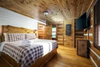 Cliffside Family Retreat w/ View Hotels in Wolfe County