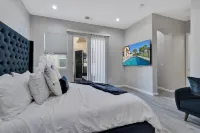 Beautiful 4Bd/3B House, New Pool and Spa.Nice View on Golf Course. Pet friendly!