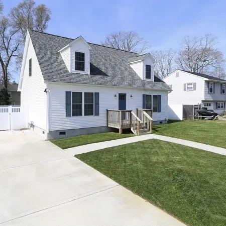 Cape May Heated Swim Spa Oasis Sleeps 8, Dog & EV Friendly