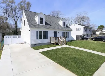 Cape May Heated Swim Spa Oasis Sleeps 8, Dog & EV Friendly