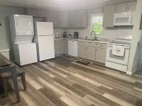 Unique barn shaped 2 bedroom cabin in Rogersville TN with AC, WiFi, dogs ok,